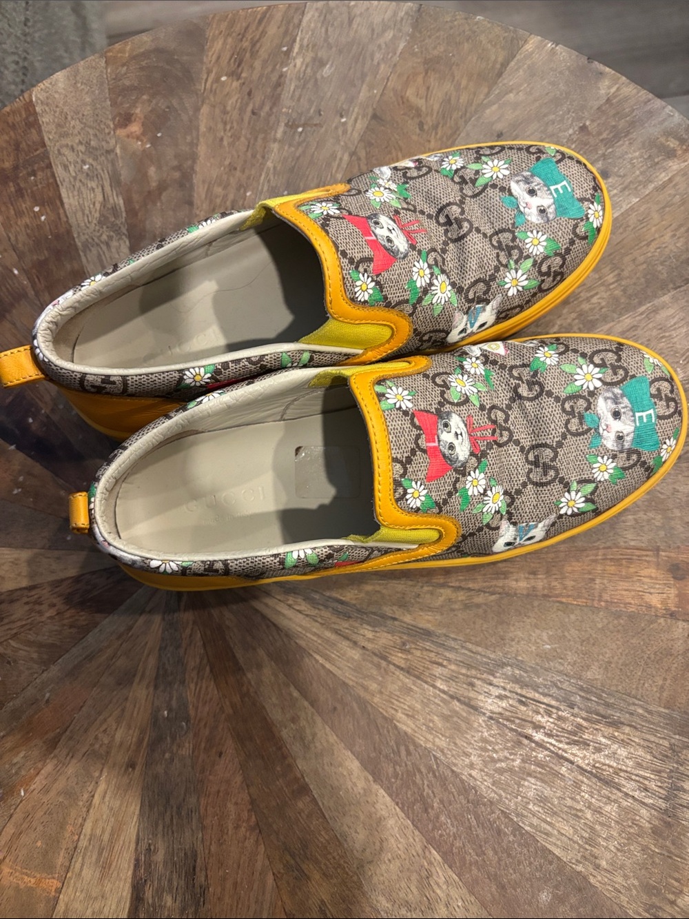 Gucci Kids Yellow-Trim Slip-On Sneakers with Character Print